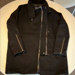 Woman’s Black Madewell Coat